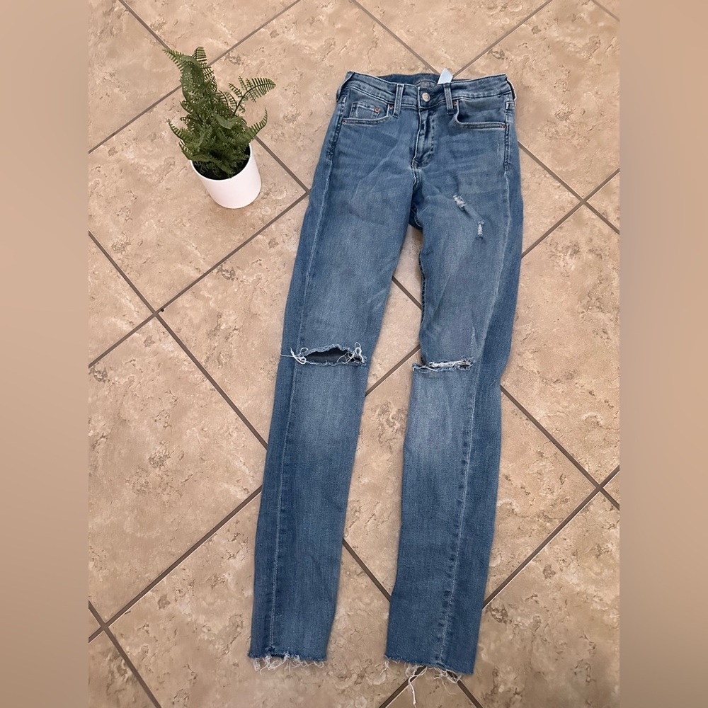 HIGH WAISTED SKINNY JEANS